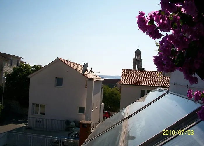 Surlin Gostinjska kuća 3*