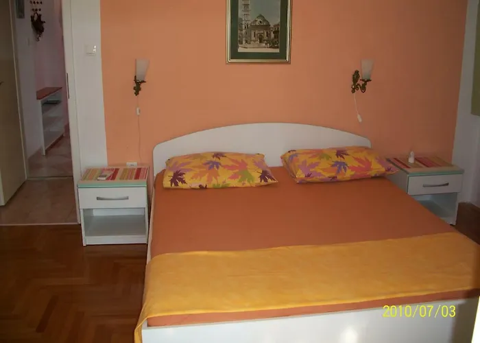 Gostinjska kuća Surlin Hvar Town