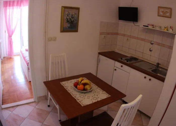 Гостьовий будинок Surlin 3*