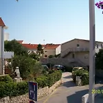 Surlin 3* Hvar Town