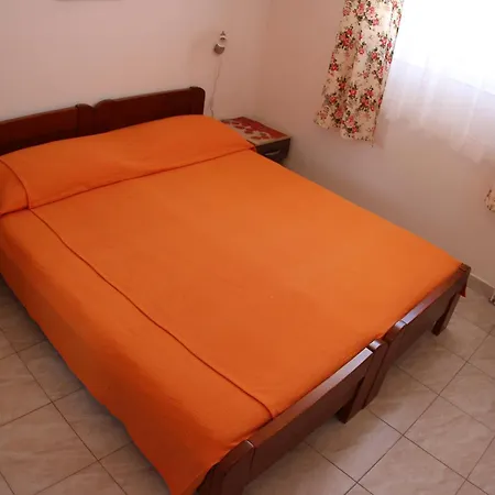 Guest house Surlin