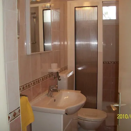 Guest house Surlin